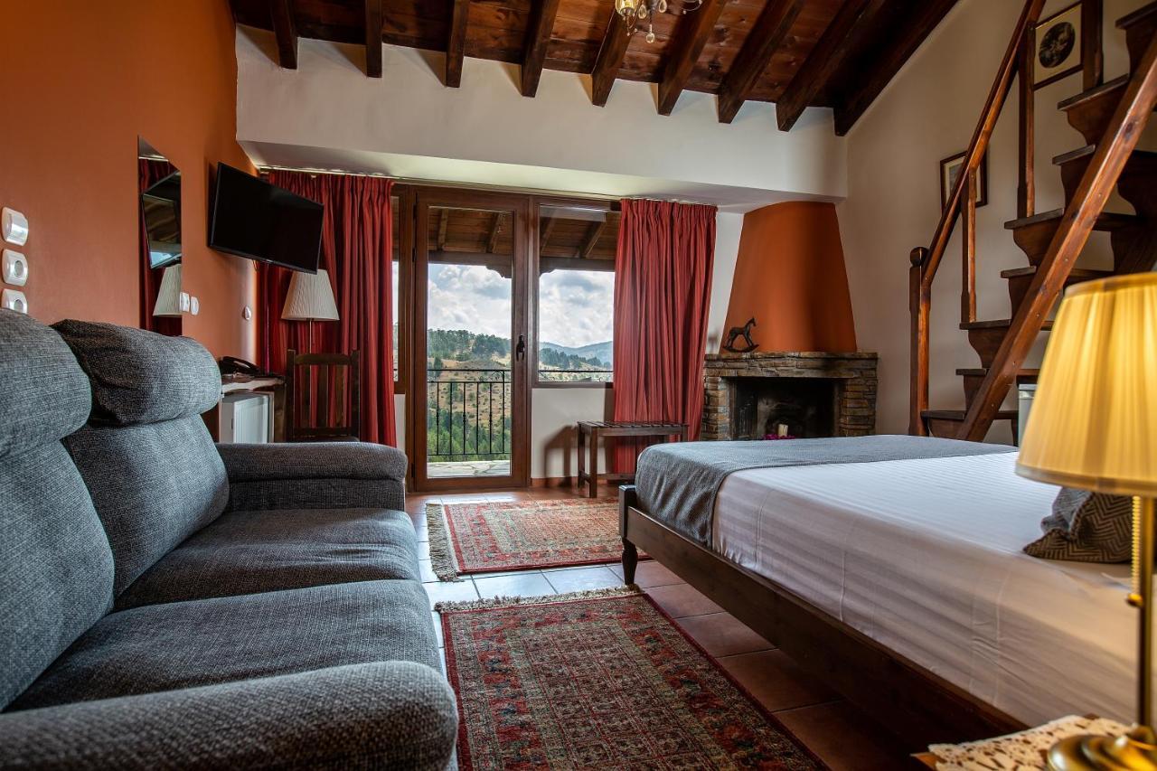 La Noi Guesthouse Samarina Bagian luar foto