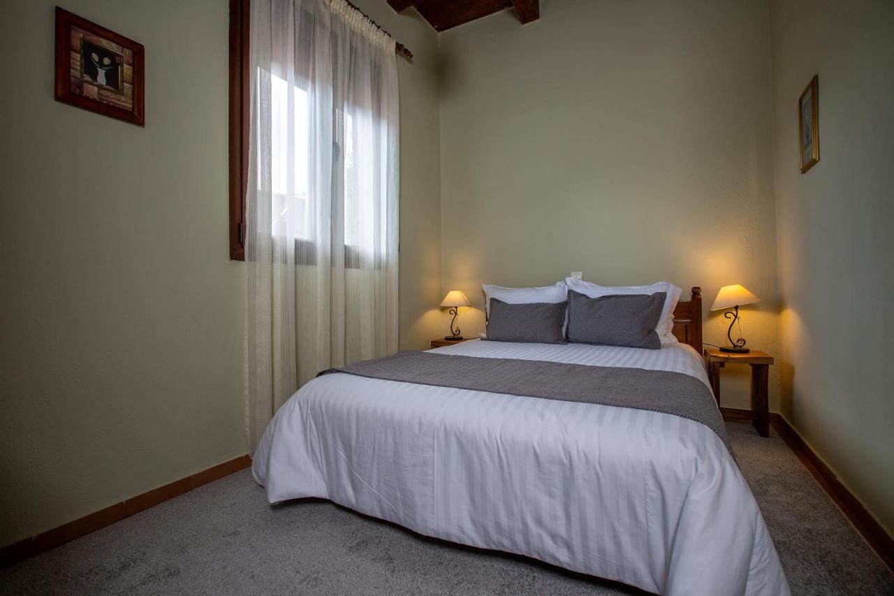 La Noi Guesthouse Samarina Bagian luar foto